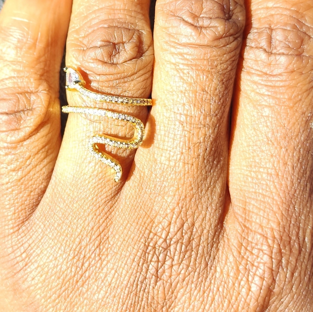 Adornia 14K Gold crystal snake ring sz 8